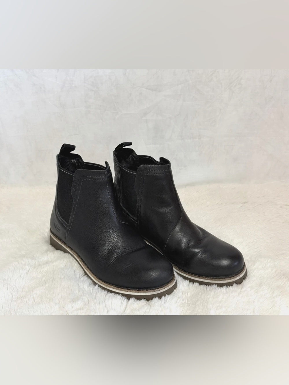 Chaco Fields Chelsea Pull On Slip On Waterproof Boots Women's Size 8, Black